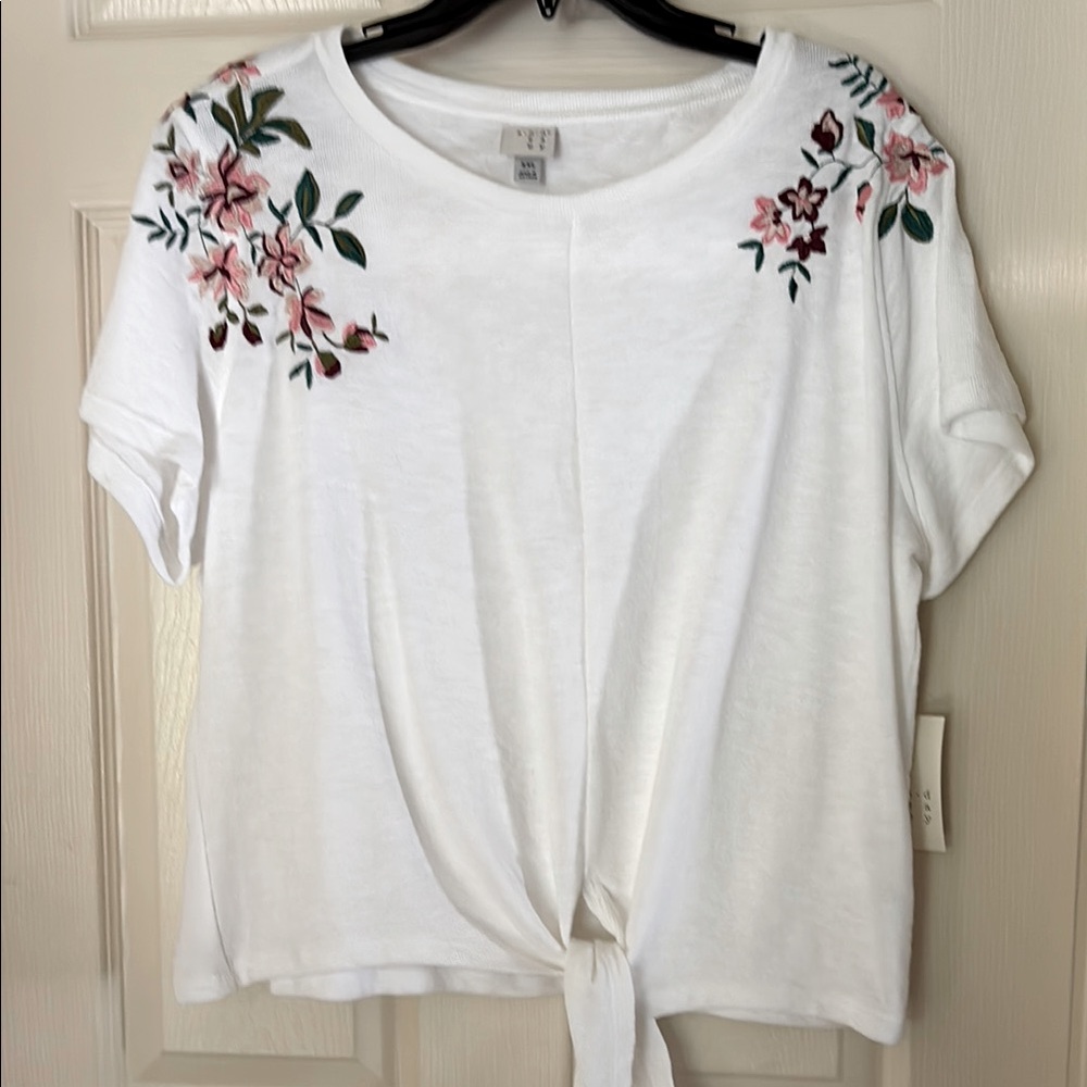 A NEW DAY EMBROIDERED TOP